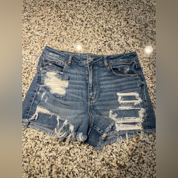 American Eagle Outfitters Pants - American Eagle Mom Jean shorts womens 12